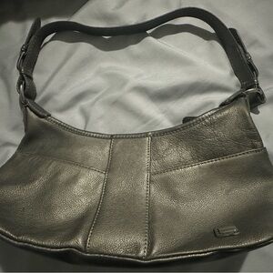 Elegant Black Leather Shoulder Bag
